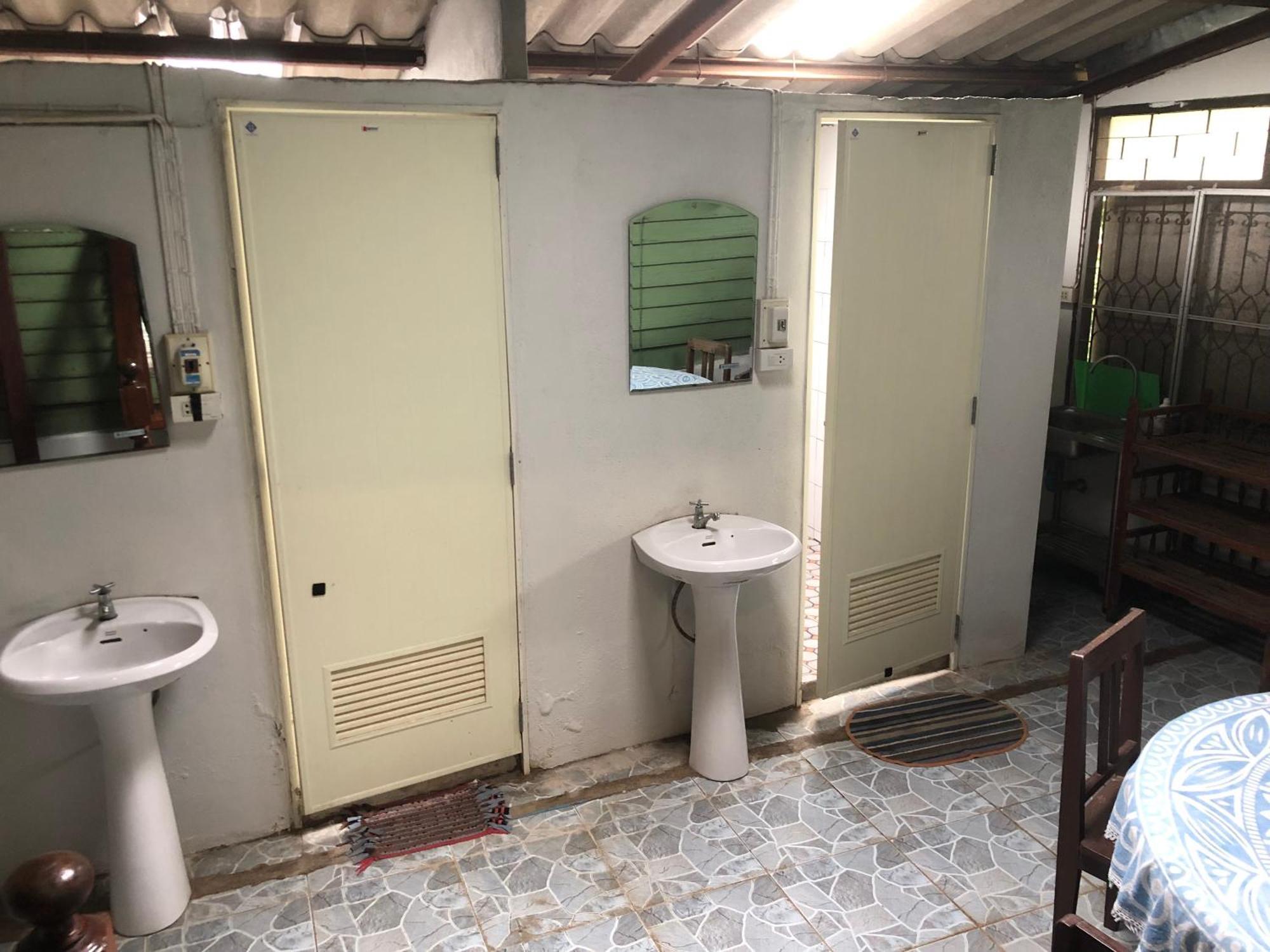 Baan Bua Guest House Chiang Rai Exterior photo
